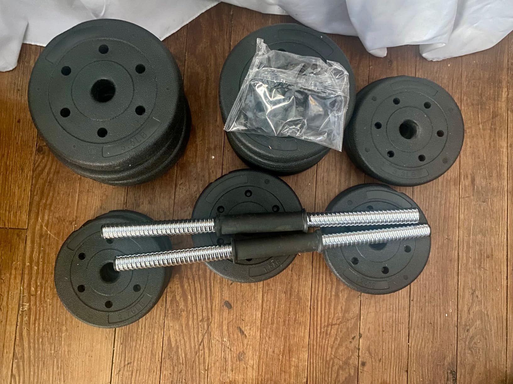 Yaheetech Adjustable Dumbbell Set Free Weights with Spinlock Collars, Black | Concrete-Filled Plastic Plates, Iron Bar, Non-Slip Grip, Strong Durability, Easy Weight Adjustments for Home Gym Beginners customer photo 1