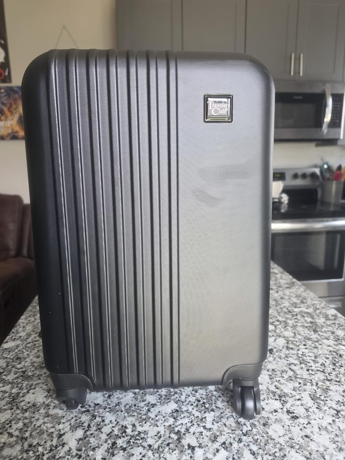 Travelers Club Cosmo Luggage, Fern Green-20, 20-Inch customer photo 2