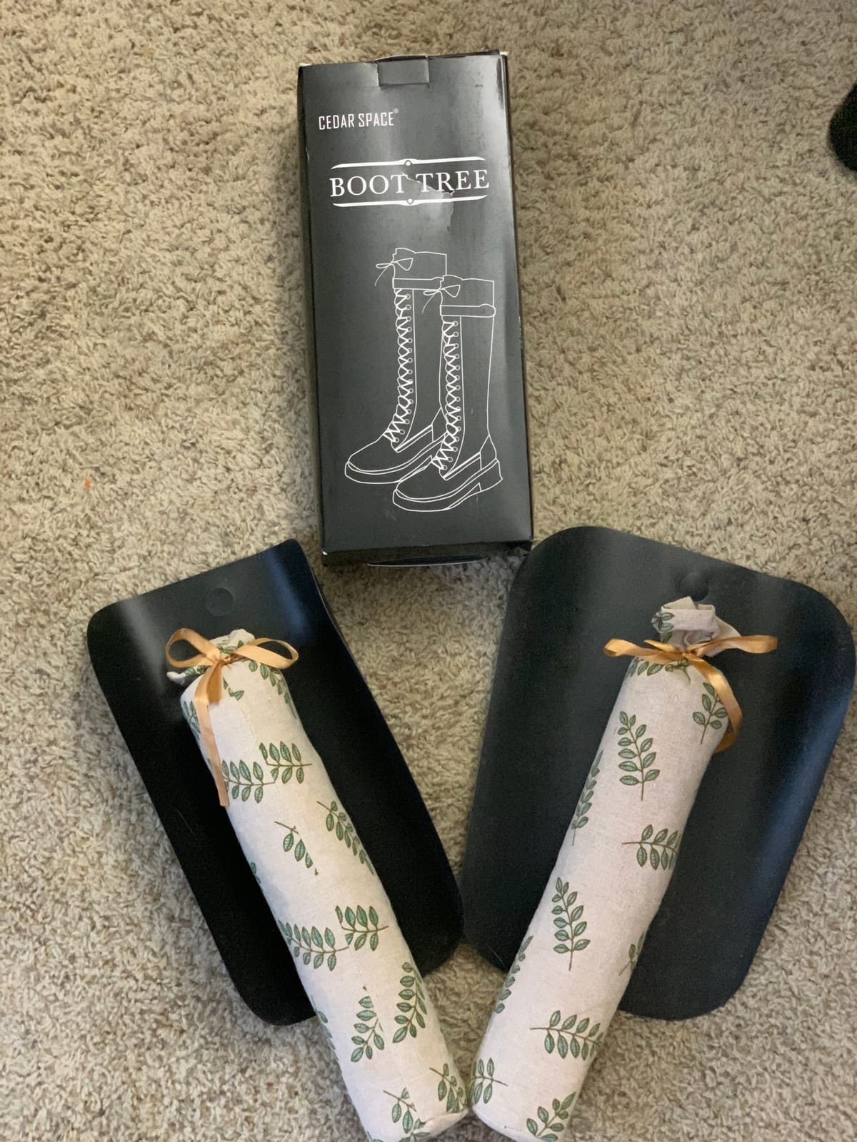 Boot Shapers for Women, Tall Boot Tree Cedar Freshener Inserts for Stand up customer photo 2
