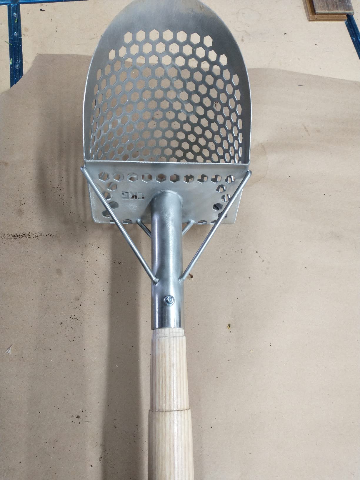 CKG Sand Scoop for Metal Detecting Heavy Duty Sand Sifter Scoop Stainless Steel 304, Metal Detector Scoop Shovel for Treasure Hunting Beach & Metal Detector Accessories, 9x6 customer photo 2