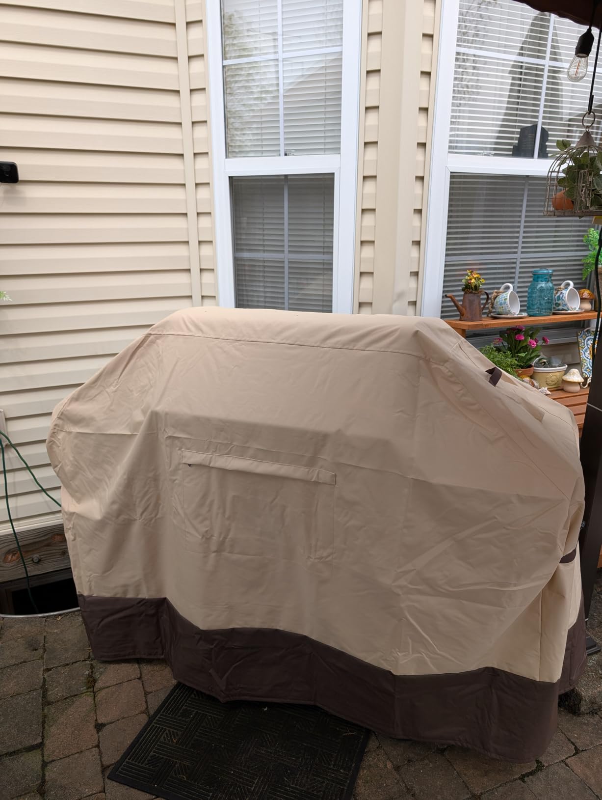 Vailge Grill Cover for Outdoor Grill & Waterproof 600D BBQ Cover 58 Inch | Gas Grill Cover Features Zippered Pocket for BBQ Tools, Windproof Straps. Fits Weber, Brinkmann, Char Broil Grills and More customer photo 1