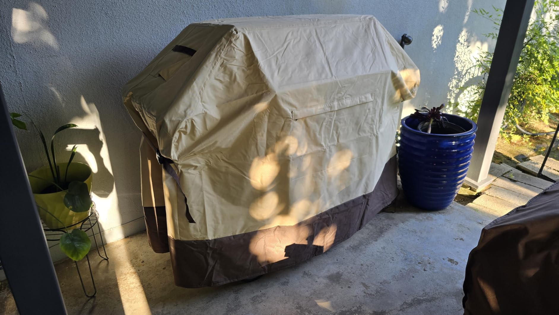Vailge Grill Cover for Outdoor Grill & Waterproof 600D BBQ Cover 58 Inch | Gas Grill Cover Features Zippered Pocket for BBQ Tools, Windproof Straps. Fits Weber, Brinkmann, Char Broil Grills and More customer photo 2