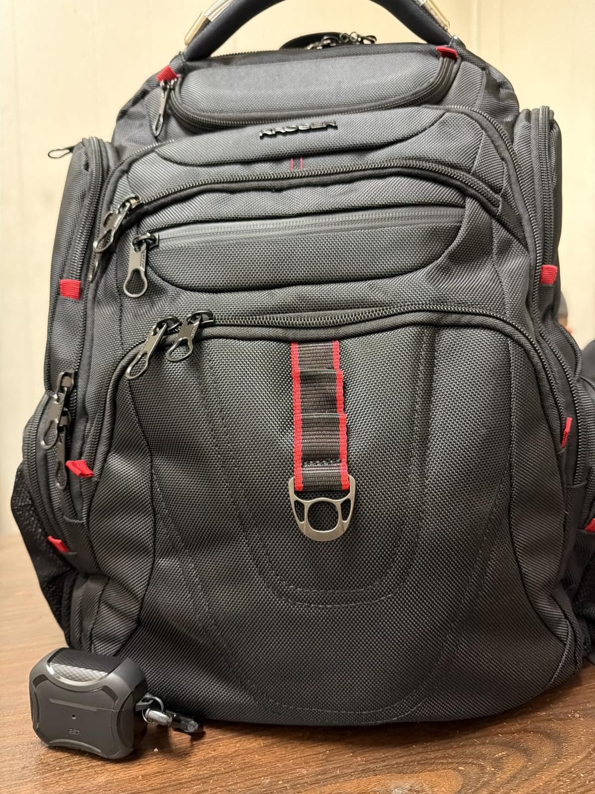KROSER TSA Friendly Travel Laptop Backpack 17.3 inch XL Computer Backpack Water-Repellent College Daypack Business Backpack with RFID Pockets & USB Port for Men/Women-Black customer photo 1