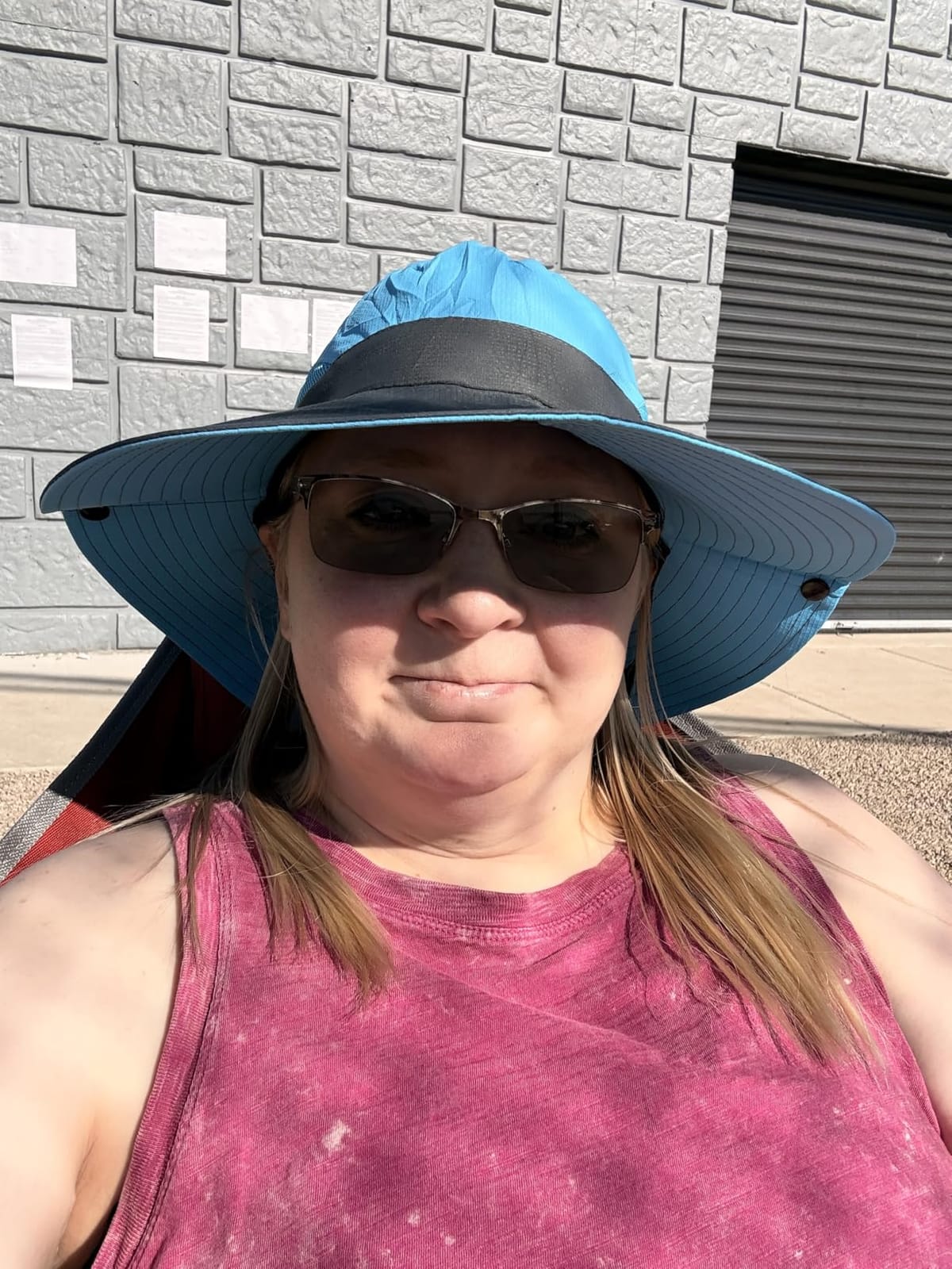 Women's Outdoor-UV-Protection-Foldable-Sun-Hats-Wide-Brim Hat Ponytail-Hole customer photo 1