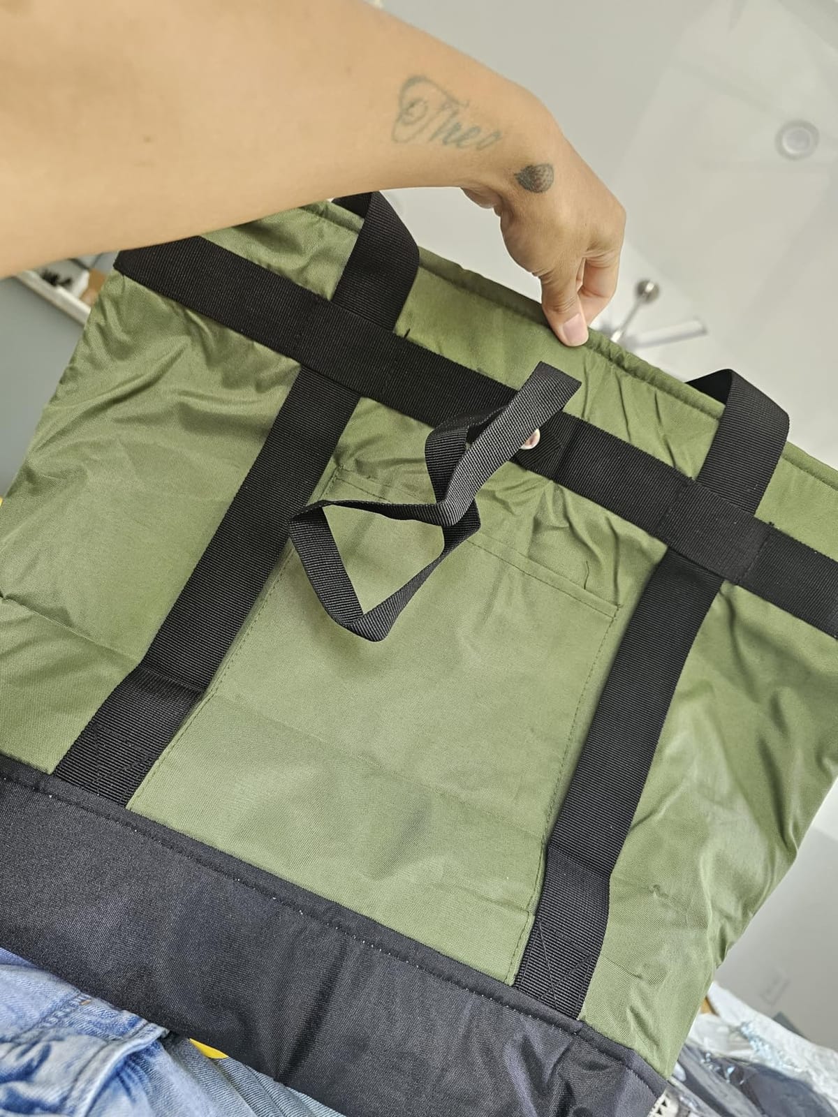 BeeGreen Cooler Bag Soft Insulated Tote for Beach Travel Grocery Shopping Lunch Portable Large Ice Coolers with Handle Hard Freezer Bags with Zippered Top Foldable Leakproof Delivery Totes Navy customer photo 1