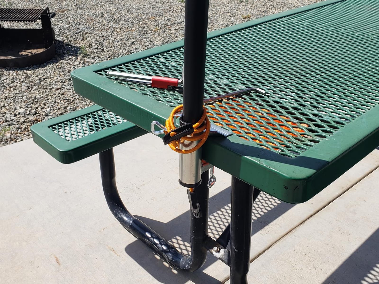 Upgrade Umbrella Clamp Stand Holder Heavy Duty Bench Buddy Patio Umbrella Fixed Clip Beach Fishing Umbrella Mount Chair Clamp customer photo 2