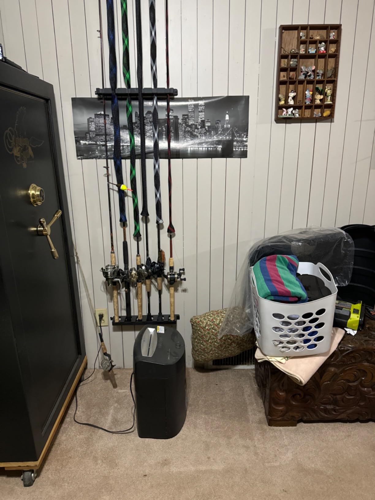Berkley Vertical Fishing Rod Rack, Stores 6 Rods, Black, Soft Foam Grip Pads Protect Rod Finishes, Durable Construction, Easy to Mount with Common Tools customer photo 1
