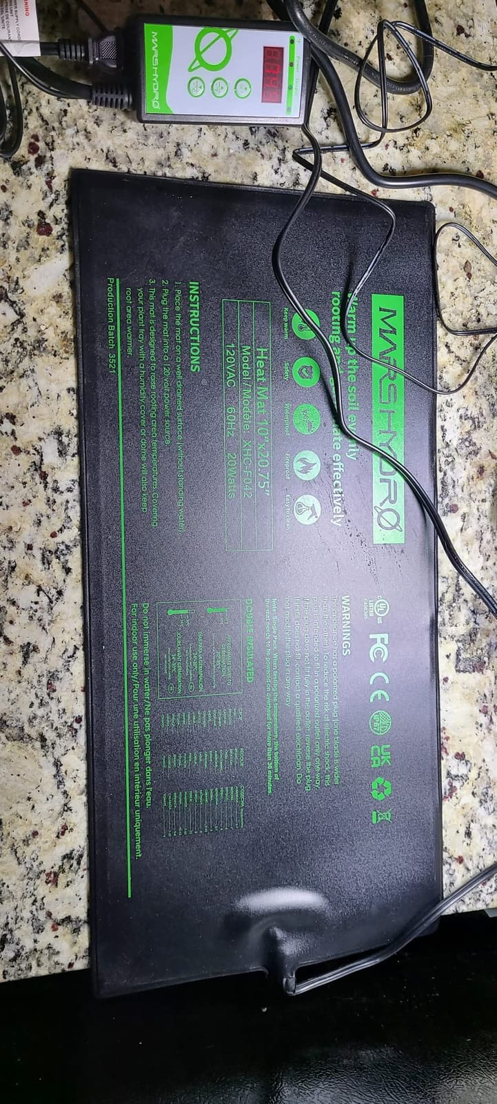 MARS HYDRO 10''x 20.75'' Seedling Heat Mat with Thermostat Combo Set，Heating Pad for for Germination, Indoor Gardening, Greenhouse customer photo 1