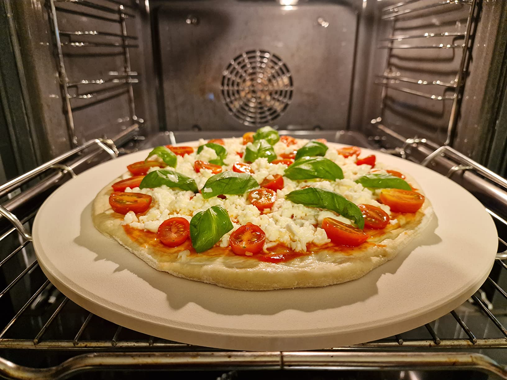 16-Inch Pizza Stone for Oven and Grill, Baking Stone for Bread, Round customer photo 1