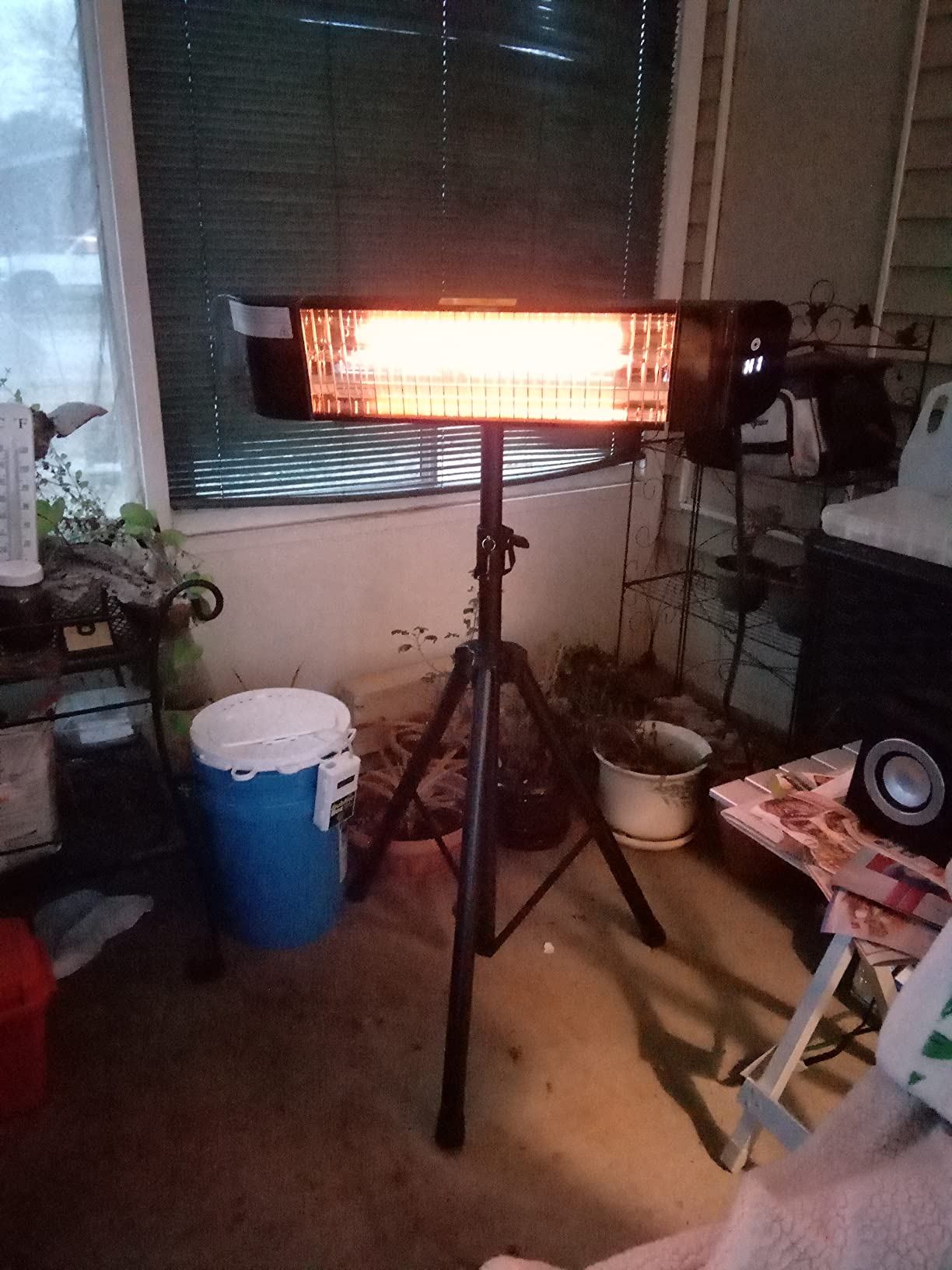 Paraheeter Outdoor Electric Infrared Patio Heater, 1500W customer photo 2