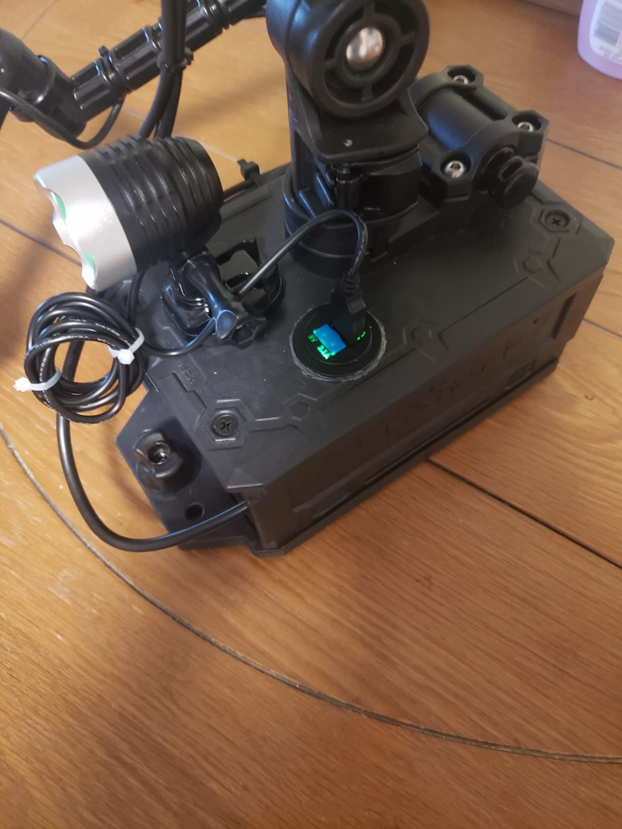 YakAttack CellBlok with Switchblade Transducer Arm Combo | Color Options | Track-Mounted Battery Box | Fish Finder Power & Transducer Deployment | Compact Kayak Electronics Rigging customer photo 2