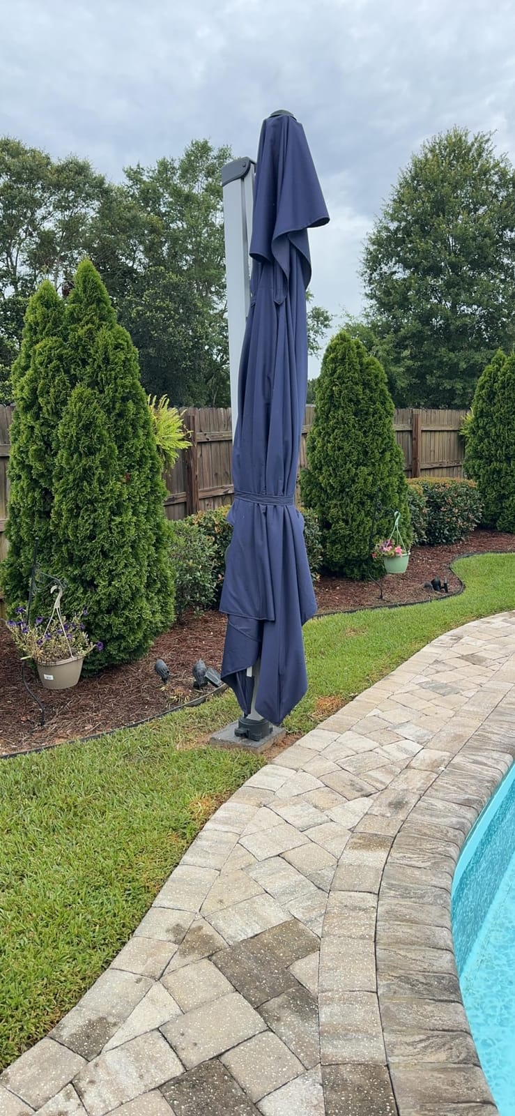 Cantilever Patio Umbrella with Cross Base and Cover Included - 360° Rotation Large Heavy Duty Offset Outdoor Umbrella with Easy Tilt (10x10 FT Grey) customer photo 2
