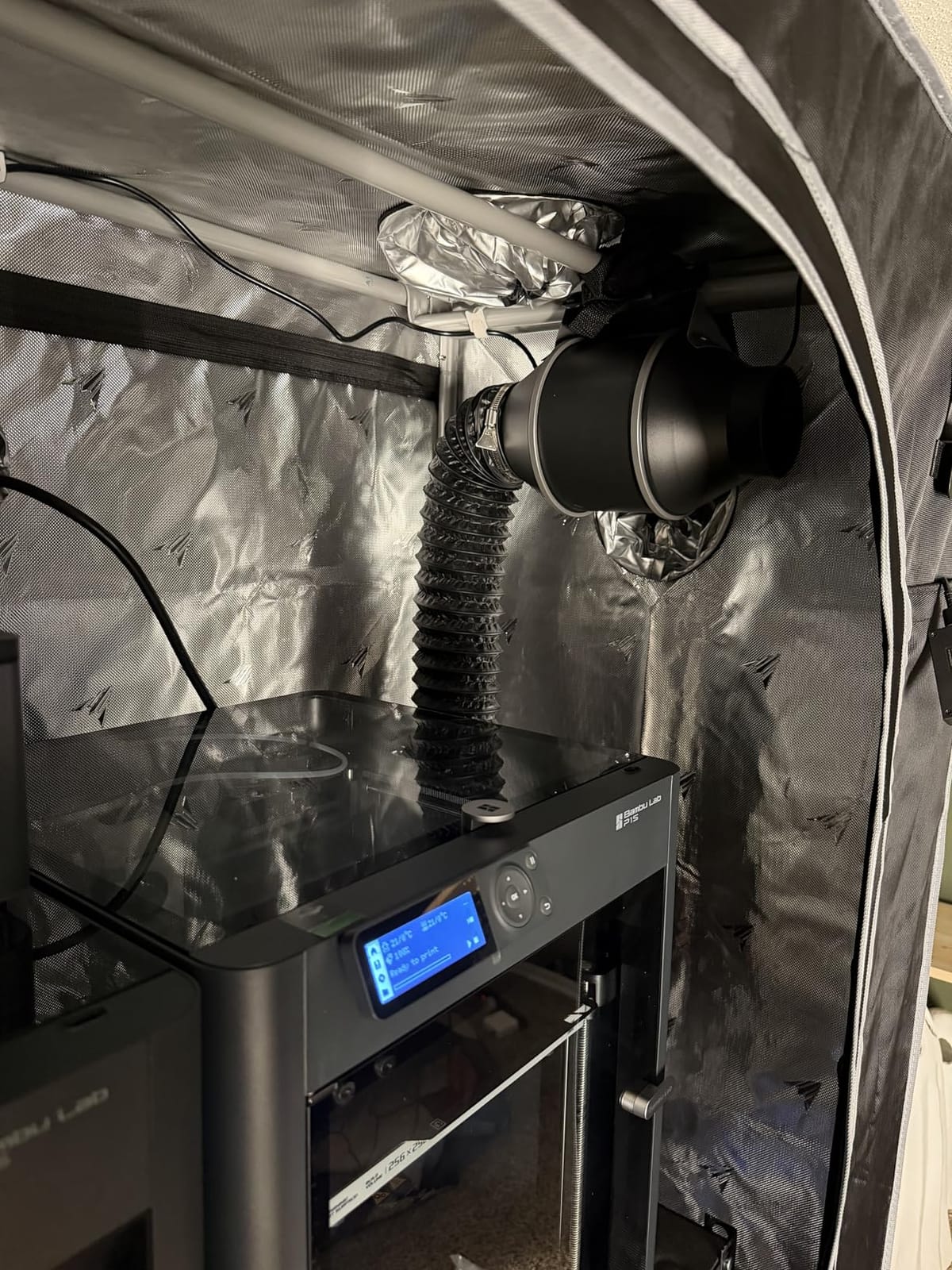 AC Infinity CLOUDLAB 722, Advance Grow Tent 2x2, Thickest Poles & Mylar customer photo 2
