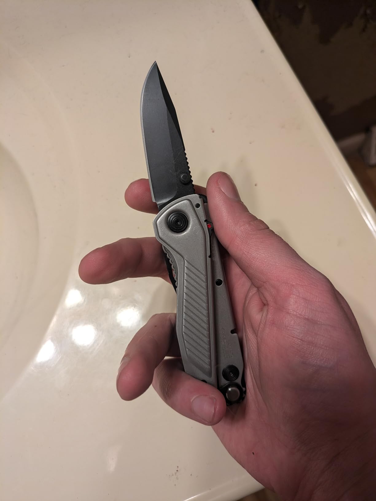 SOG Everyday Daily Solution EDC Flash MT Multi-Tool with CRYO D2 Steel Compact Pocket Size, 7 Tools, Stainless-Steel Housing, Urban Gray & Cyan customer photo 2