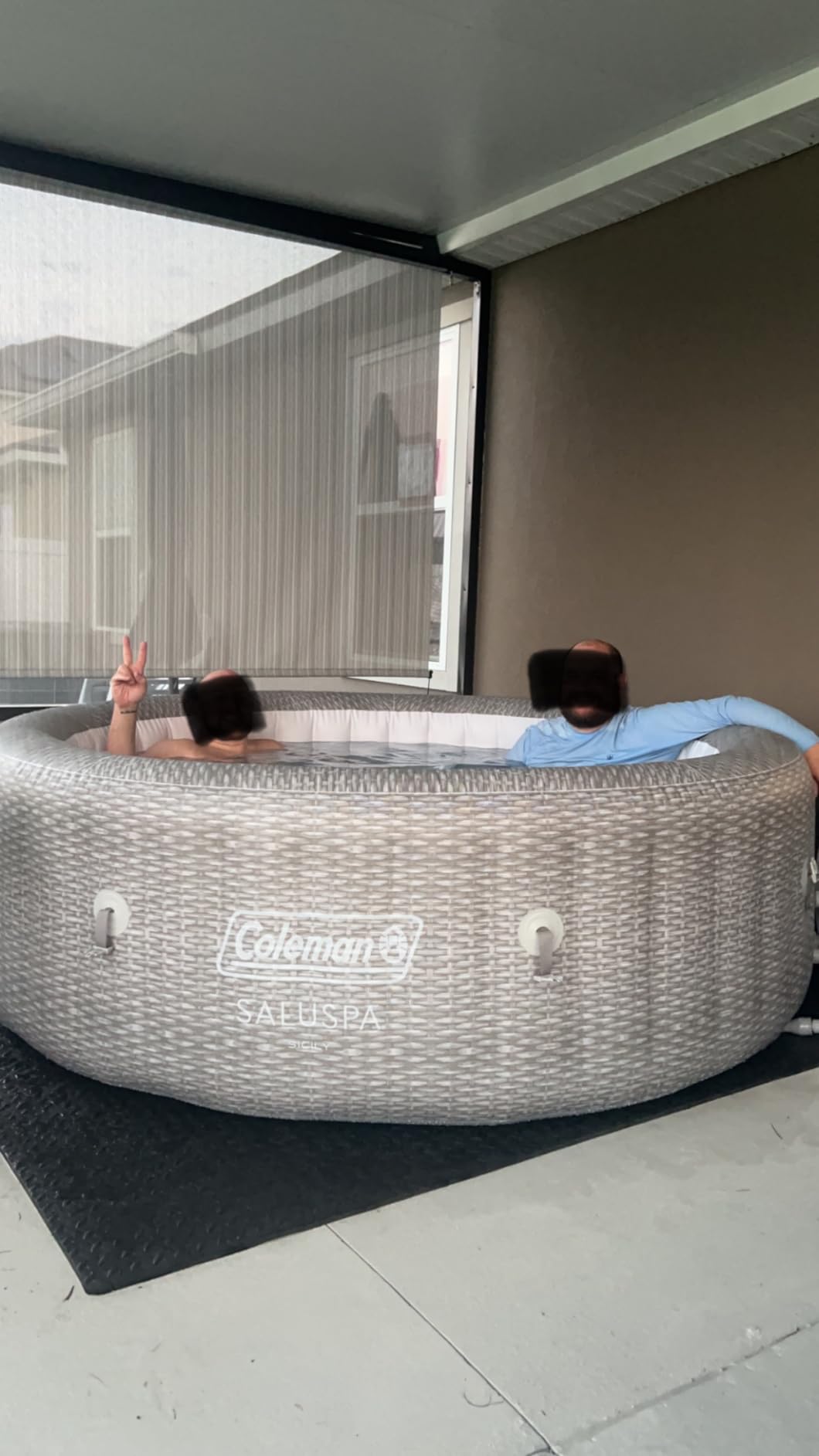 Coleman SaluSpa AirJet 7 Person Inflatable Hot Tub Round Portable Outdoor Spa with 180 Soothing AirJets and Insulated Cover, Gray, Sicily (Standard) customer photo 2