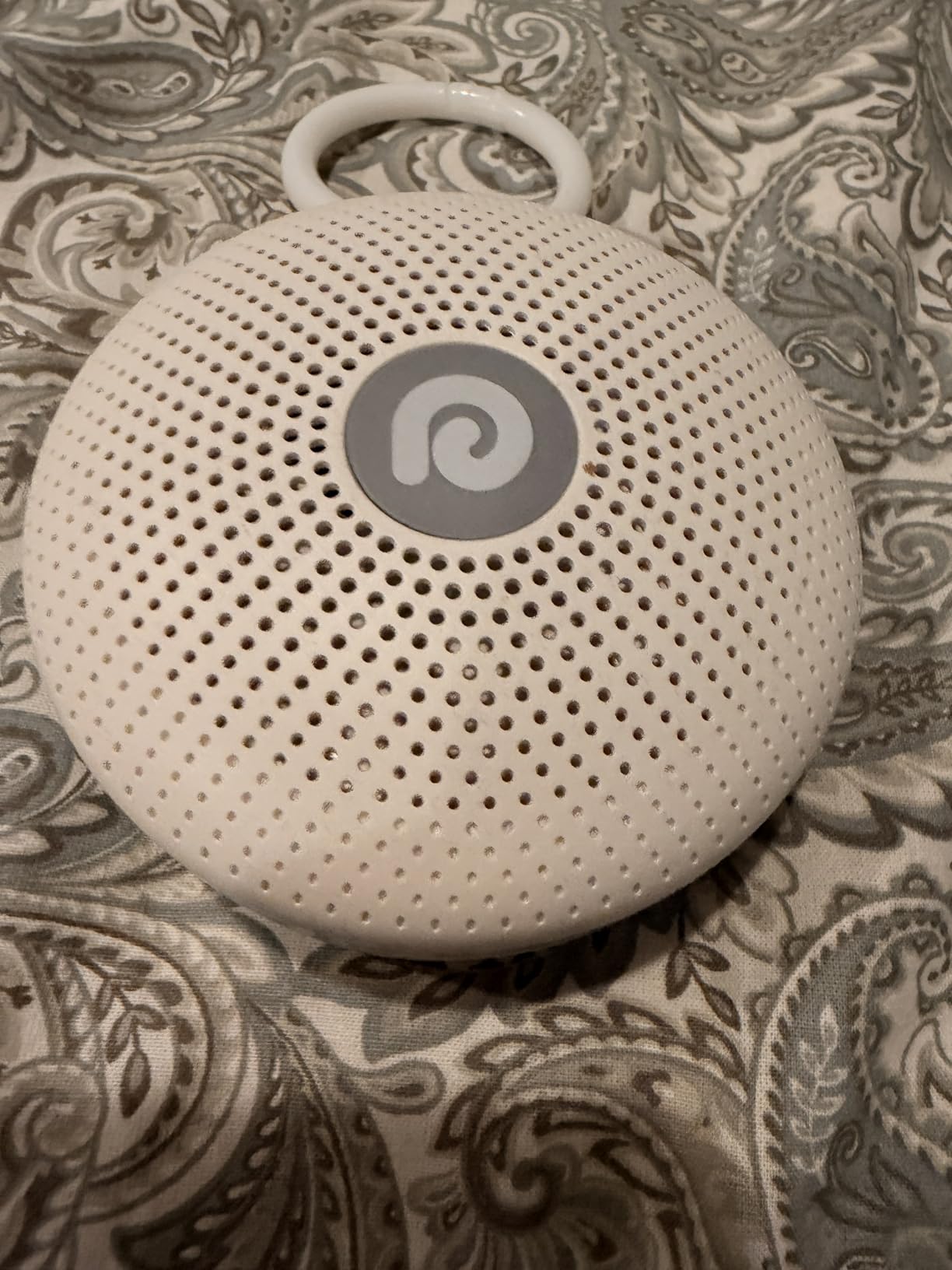 Dreamegg Portable Noise Machine for Baby Adult, Features Powerful Battery, 21 Soothing Sound, Noise Canceling for Office & Sleeping, Sound Therapy for Home, Travel, Registry Gift, Classic White customer photo 2