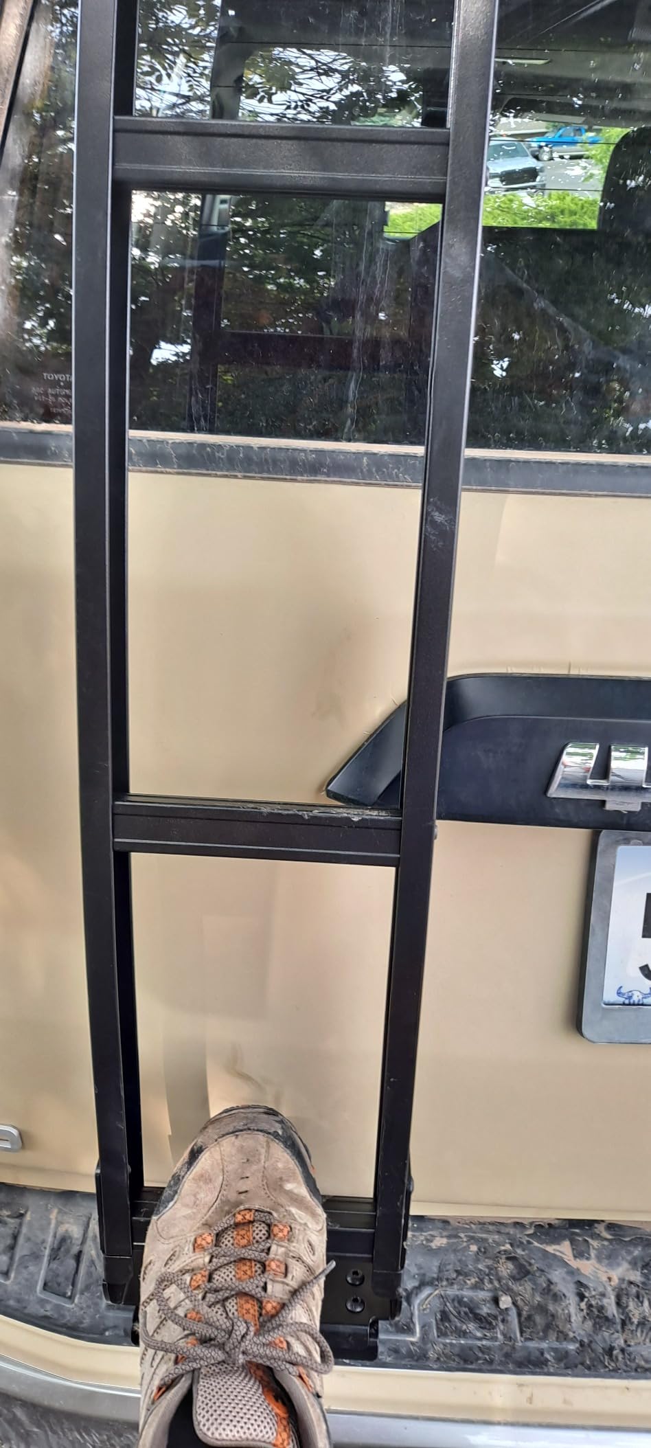 Front Runner Toyota 4Runner (5th Gen) Ladder customer photo 1
