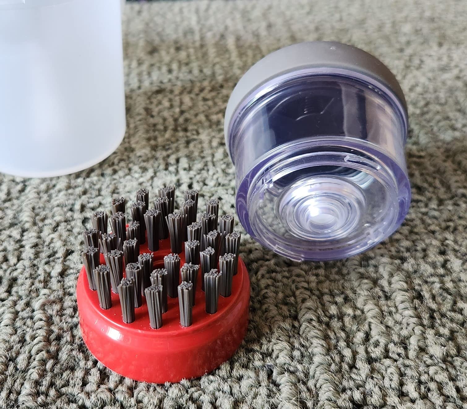 OXO Outdoor Soap Dispensing Dish Brush with Storage Case customer photo 2