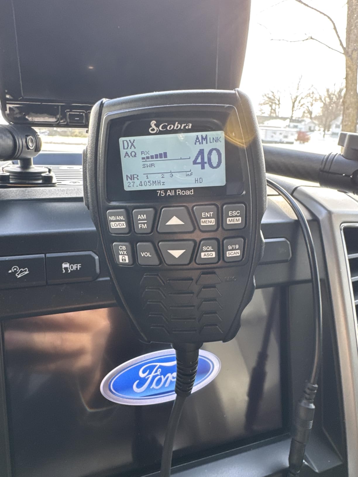 Cobra 75 All Road Wireless CB Radio, Dual-Mode AM/FM, Full 40 Channels customer photo 1