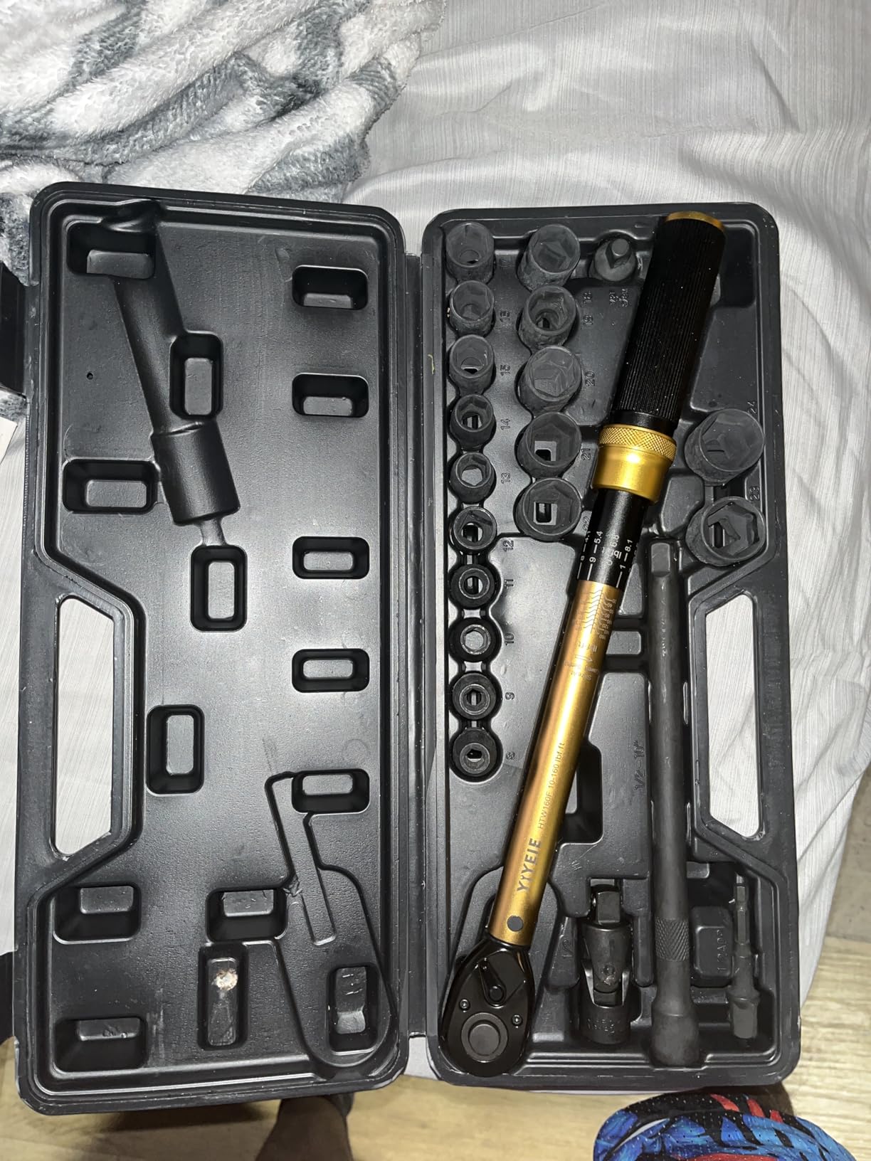 YIYEIE 50Pcs Master Bike Torque Wrench Set, 1/4 Inch Drive, 10-230 IN.LB (1-26.0 Nm), Inch Pound Click Torque Wrench with Bit Sockets, 0.1 Nm Micro, 3/8 Adapter, Pro Bicycle Tool Kit for MTB customer photo 1