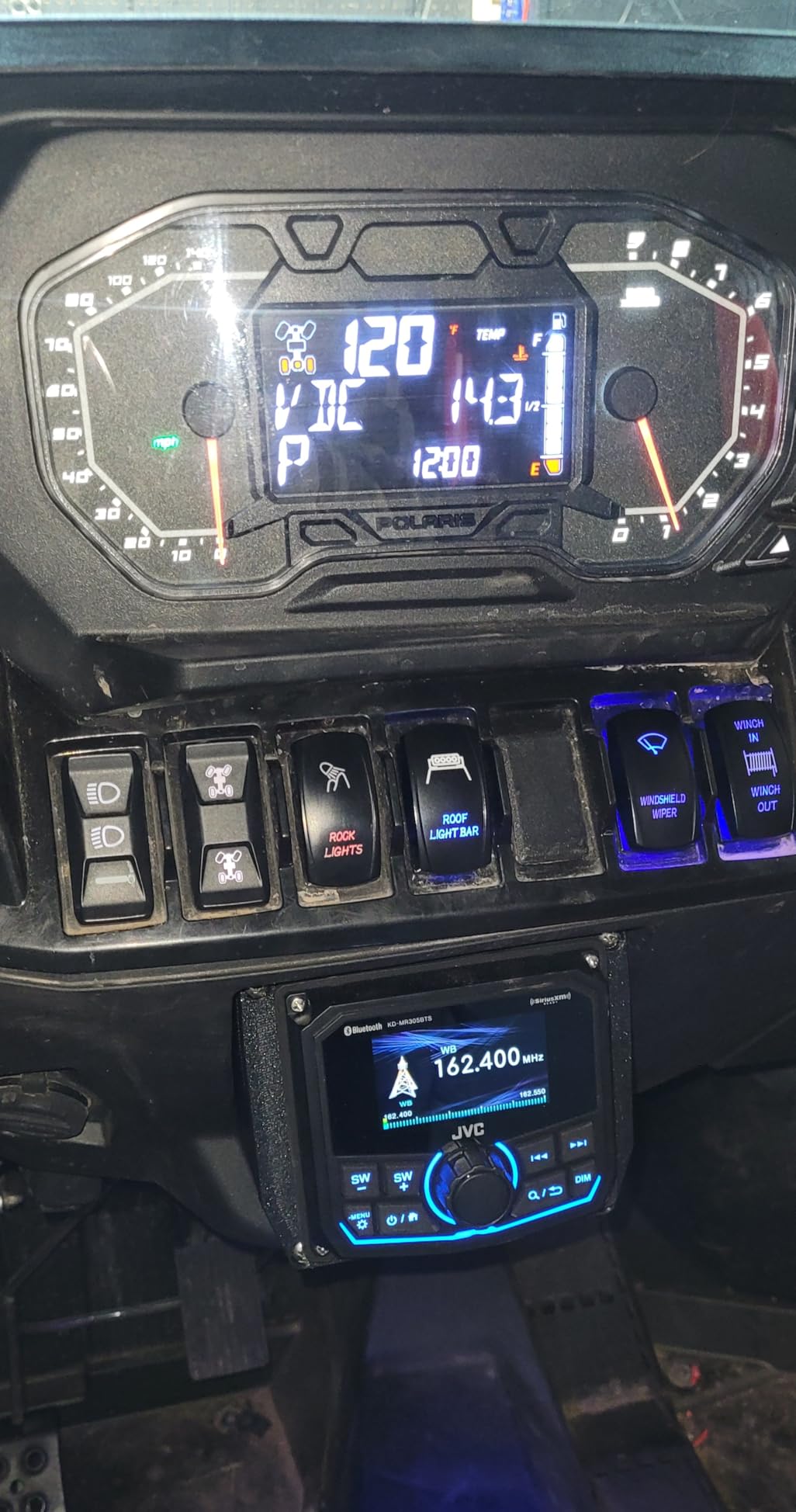 JVC KD-MR305BTS Marine Gauge Receiver Weatherproof, 2.7 Inch LCD, Built in Amplifier, Bluetooth, Digital Media MP3 Player, No CD Player, USB Port, AM/FM/Weather Band Tuner customer photo 1