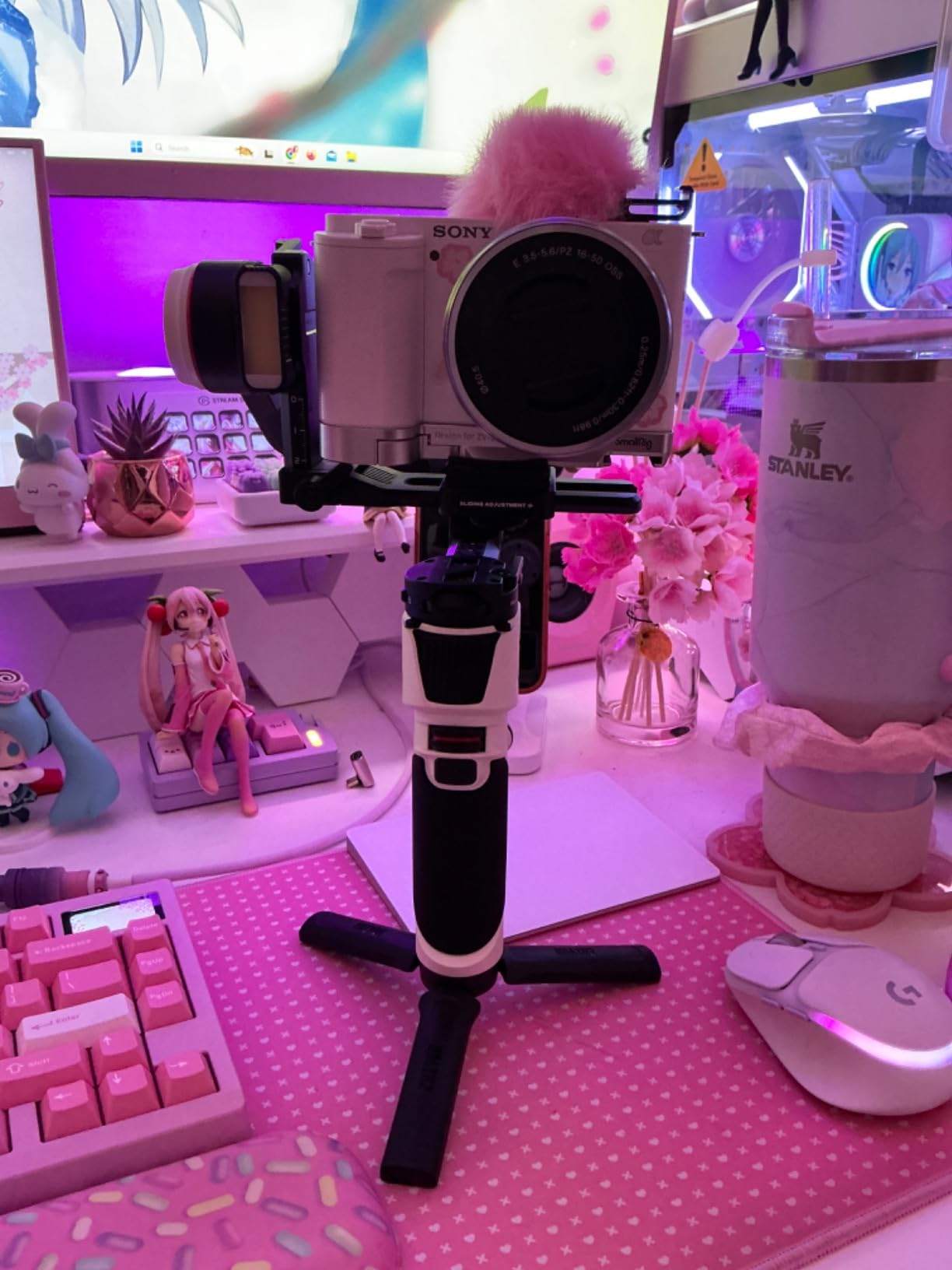 Zhiyun Crane M3S Handheld Gimbal 3-Axis Stabilizer All in One Design for Mirrorless Cameras Like Sony,Canon,Smartphone Like iPhone,Sumsung,Action Cameras Like Gopro (Crane M3 Upgrade Version in 2023) customer photo 1