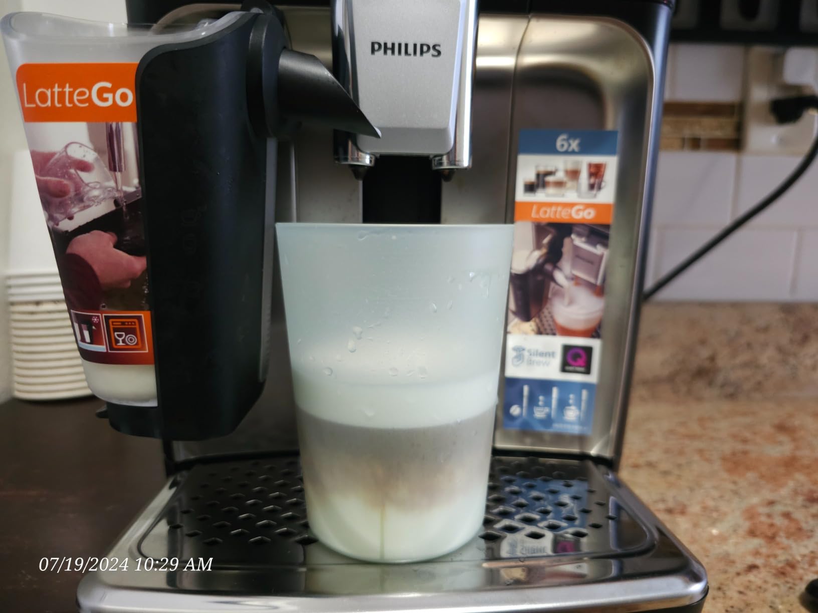 PHILIPS 3300 Series Fully Automatic Espresso Machine - LatteGo Milk System, 5 Coffee Varieties, Intuitive Touch Display, SilentBrew, 100% Ceramic Grinder, AquaClean Filter, Glossy Black (EP3347/90) customer photo 1
