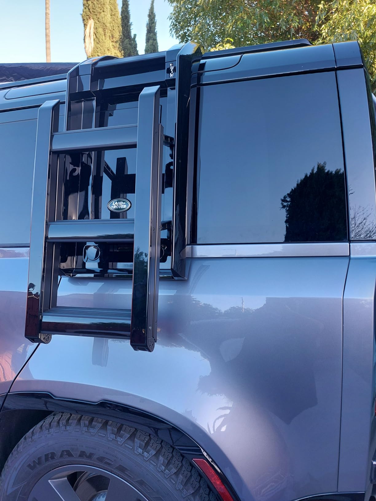 Side Ladder for Defender, Side Access Ladder Roof Rack, Side Window Roof Step Ladder for LR Defender 90 110 130 L663 2020-2023 2024 2025 2026(Glossy Black) customer photo 2