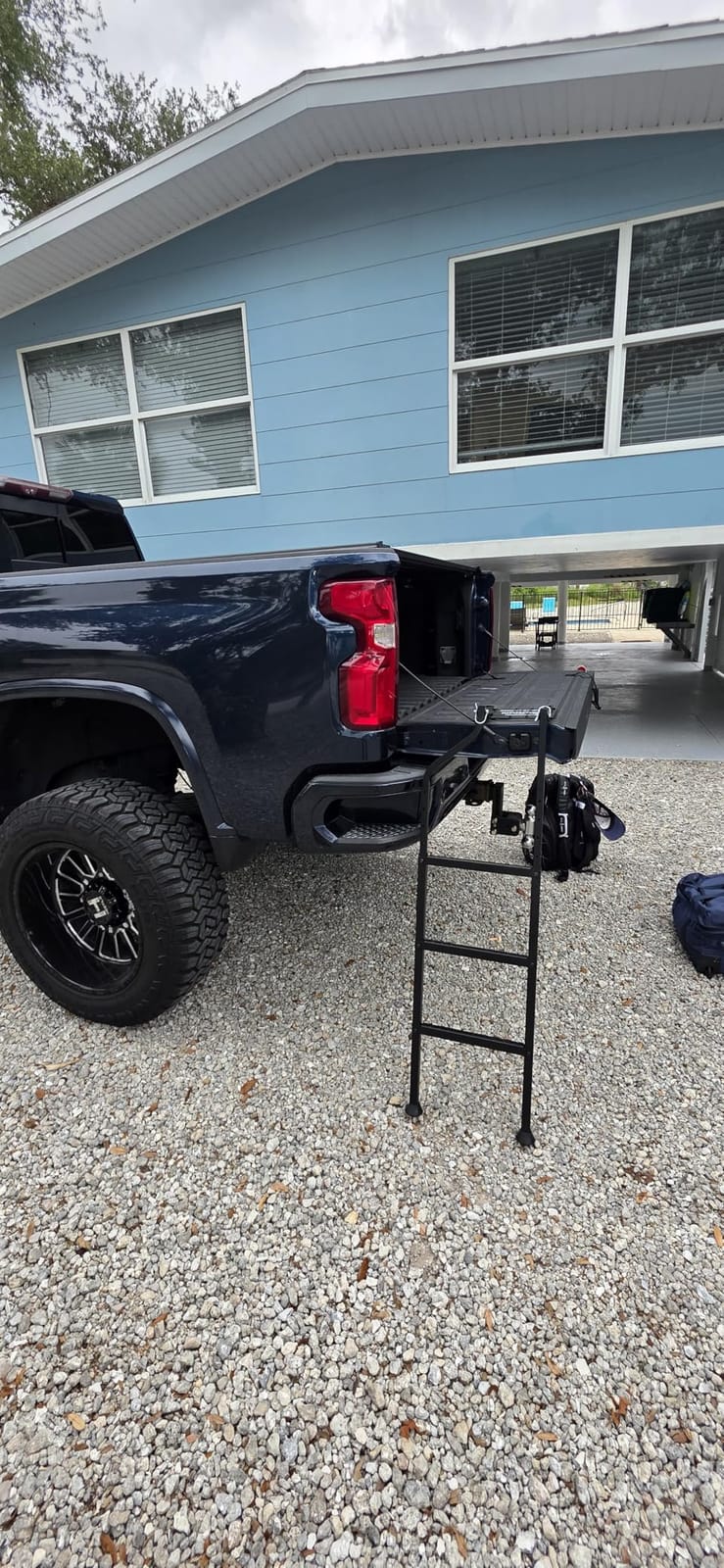 Traxion NEW Tailgate Ladder XL for All Trucks Including Lifted Trucks up to 50