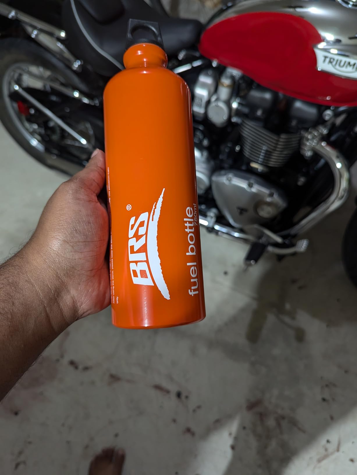 fangzi Kerosene Bottle, Outdoor Fuel Bottle Petrol Liquid Oil Bottle 750ml Oil Storage Can for Camping Hiking customer photo 2
