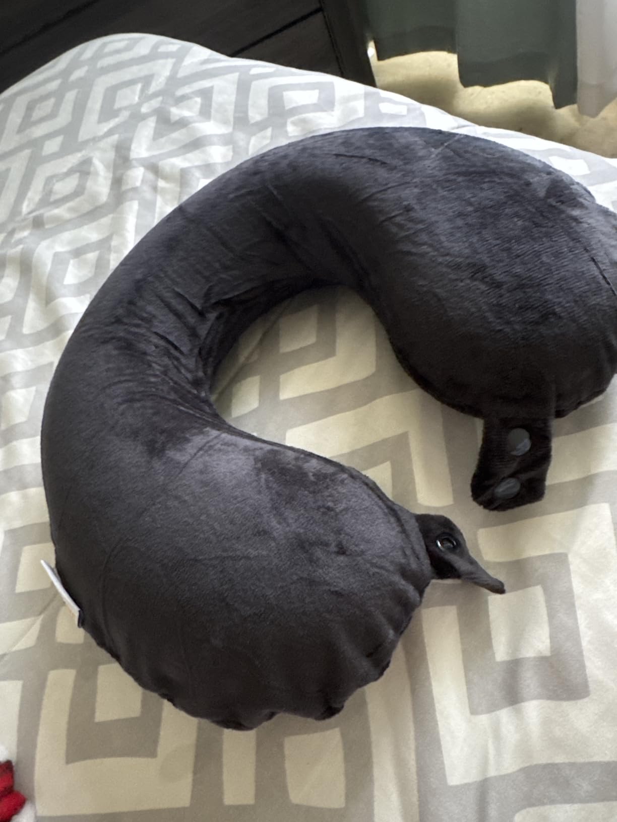 SAIREIDER Travel Pillow 100% Pure Memory Foam Travel Neck Pillow, Airplane Pillow for Traveling、Car、Home、Office，Washable Cover（Black） customer photo 1