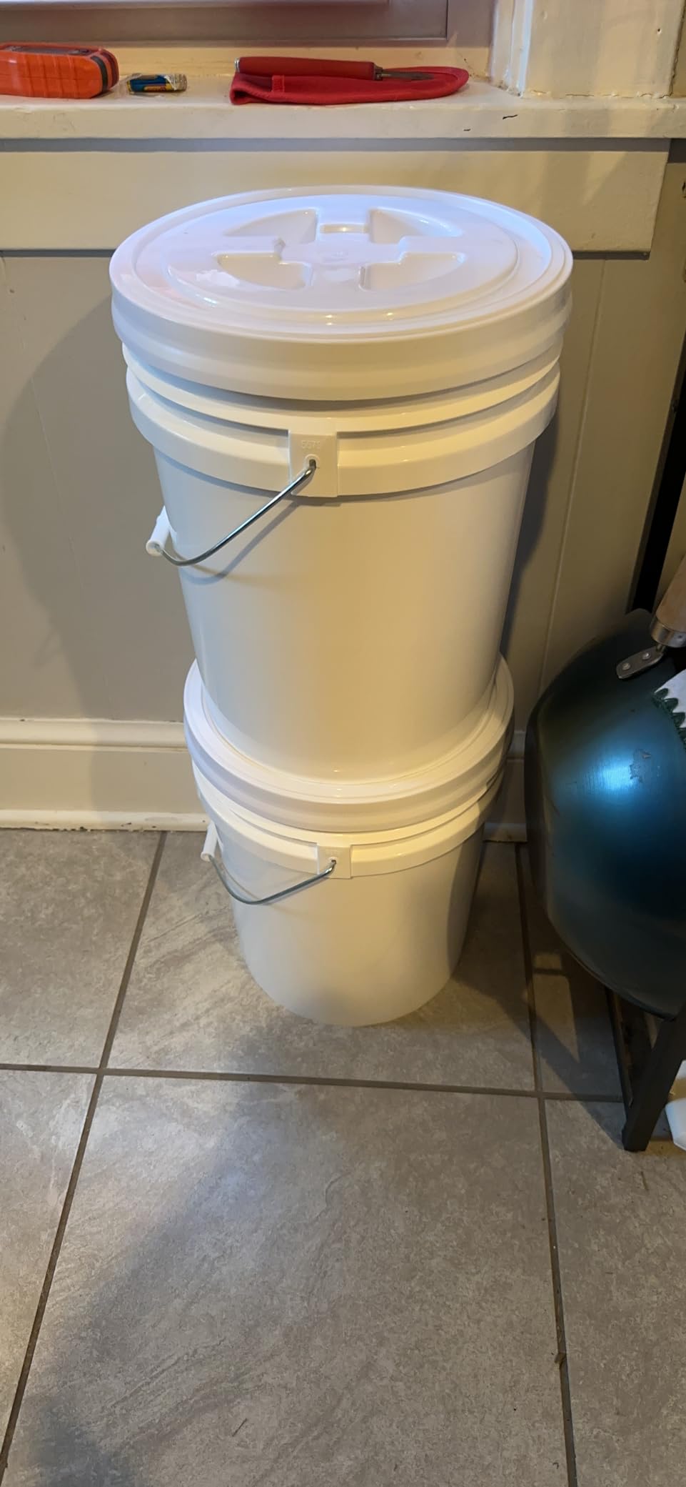 5-Gallon White Bucket Pail with Gamma Seal Screw on Airtight Lid, Heavy-Duty 90MIL Extra Durable, Food Grade, Metal Handles with Plastic Grip for Easy Carrying, Easy Stack & Store, BPA Free - 3 Pack customer photo 1