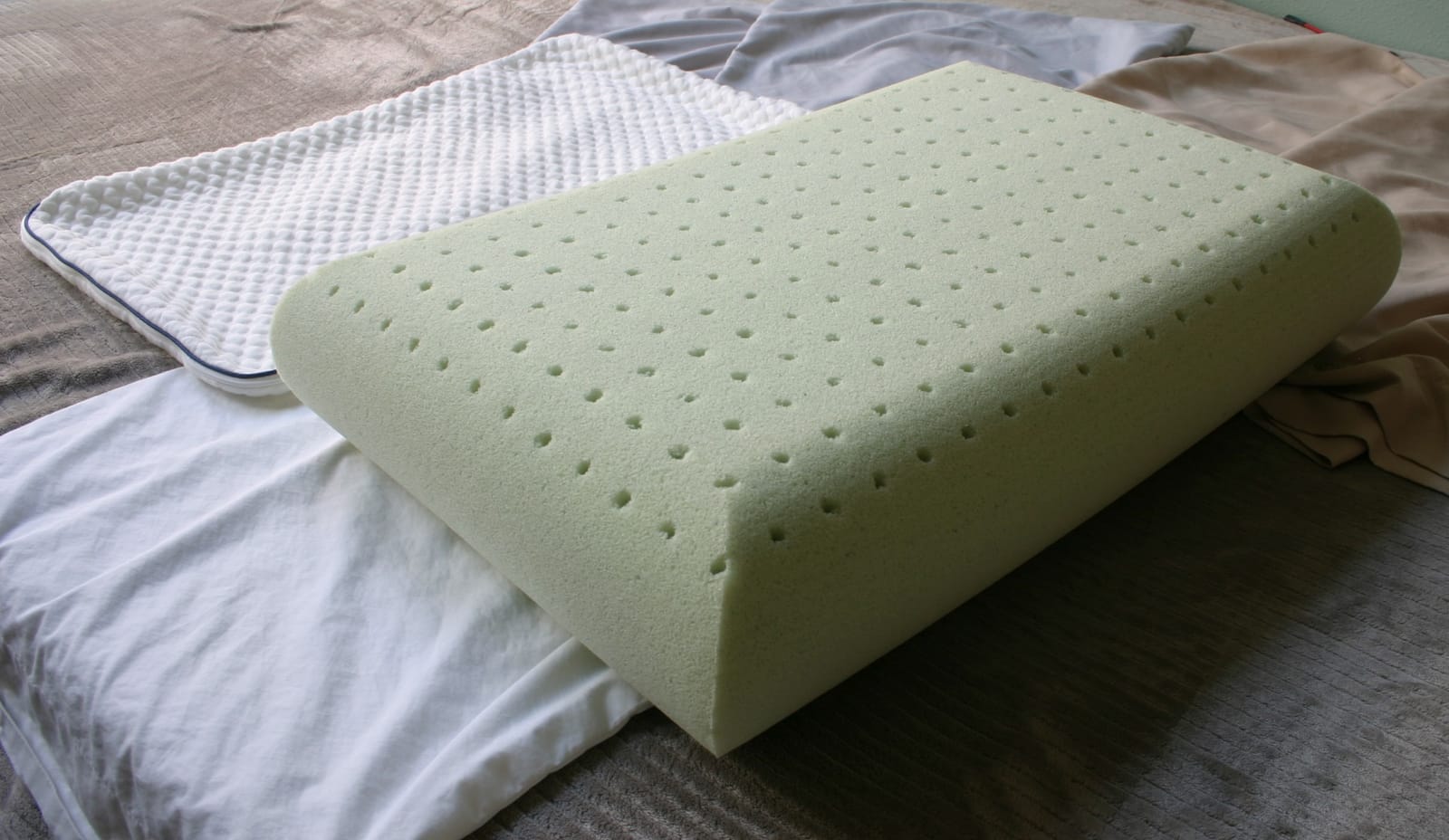 Weekender Cooling Gel Memory Foam Camping Pillow - Travel Size, Ventilated Cooling Pillow for Side & Back Sleepers, Neck Support, Compact with Carry Bag, Washable Cover customer photo 2