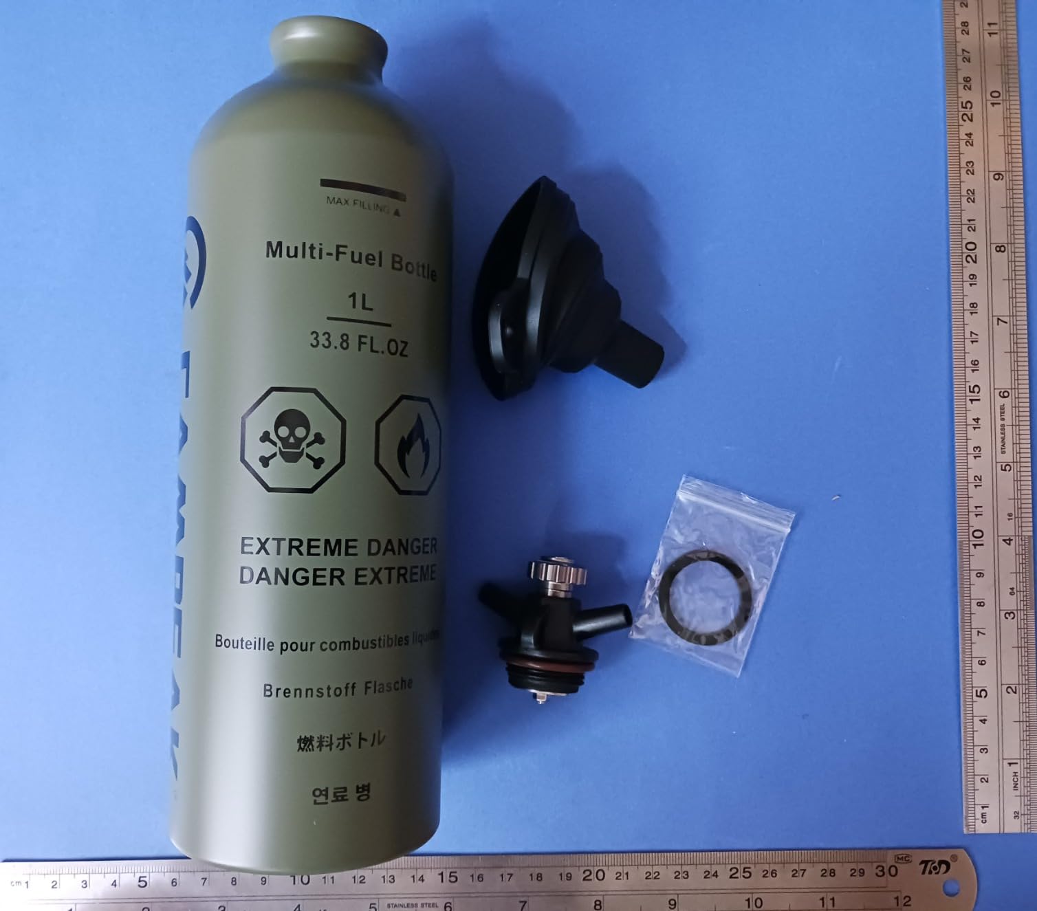 Fuel Bottle 1L for Camping Outdoor with Safety Valve,army green customer photo 2