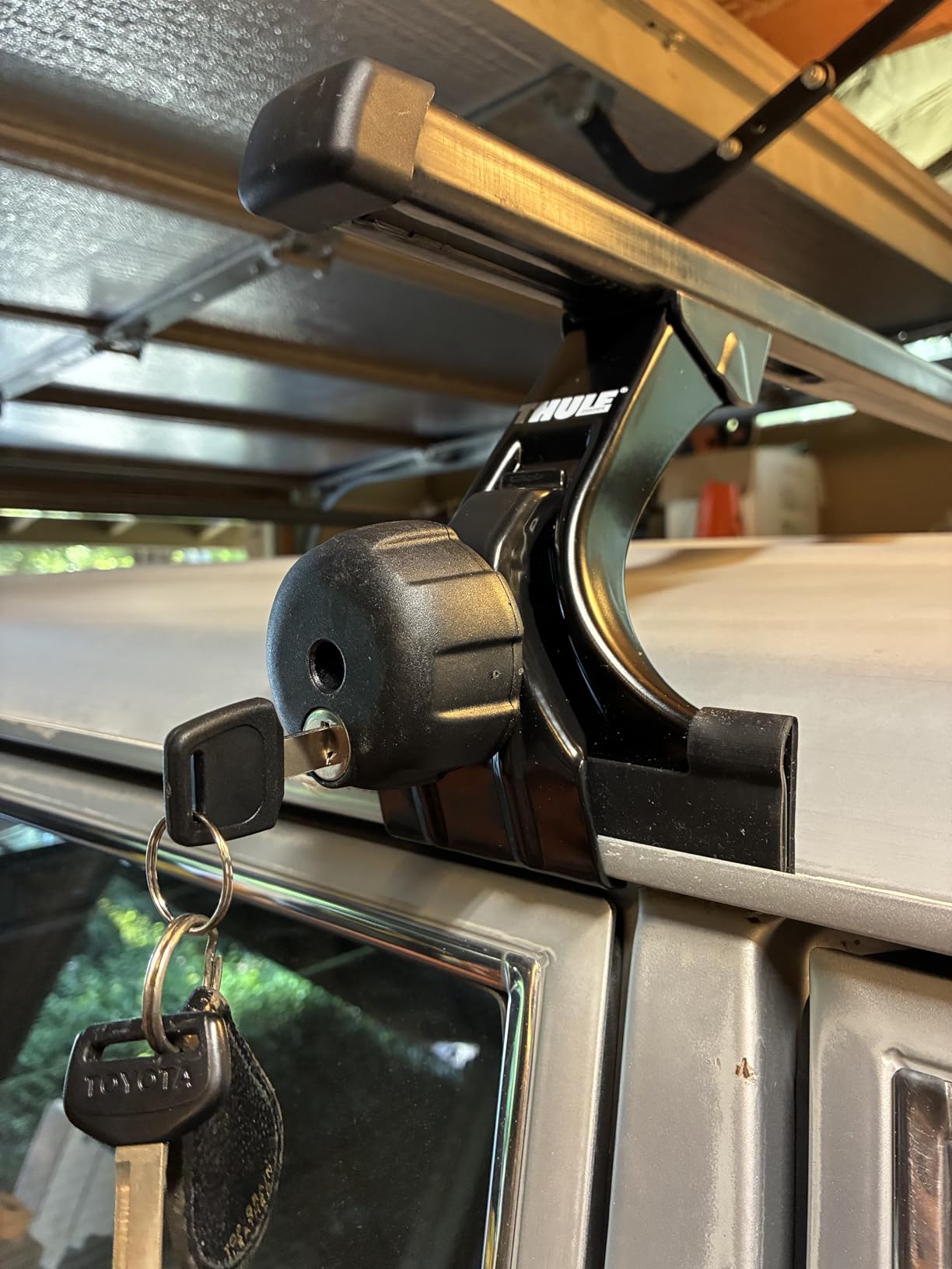 4 Pack Lock Cores Compatible with Thule Roof Racks Components, Includes 4 Cores, 2 Keys and A Control Key customer photo 1