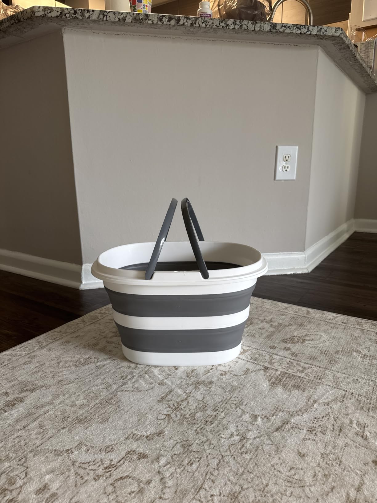 Collapsible Mop Bucket with Handle for Cleaning, 16L(4.2 Gallon) Silicone Square Mopping Bucket for Windows Cleaning or Car Washing, Cleaning Supplies Organizer Plastic Bucket for Storage customer photo 2