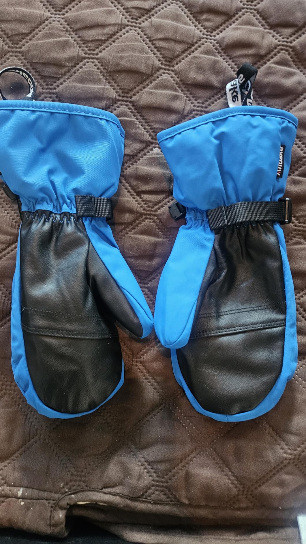 Andake Kids Ski Mittens Gloves Waterproof | Breathable Winter Warm Snow Gloves for Ages 1-14 Toddler Baby Girls and Boys customer photo 2
