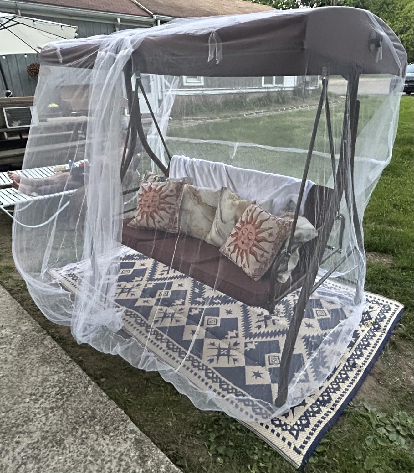 Mindsoft White Mosquito Net for Bed, L75 X W35.5 X H60 Inch | 1 Opening, Mosquiteros Cameros Para Cuba, Canopies Netting Mesh, Rectangular Mosquito for Camping, Home, Outdoor Travel customer photo 1