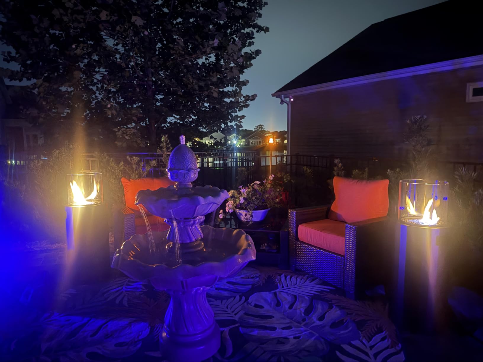 Planika BINO Outdoor Gas Fireplace - Fire Column with Glass Shield for Patio or Gardens (Outdoor Cover Incl) (Black) customer photo 2