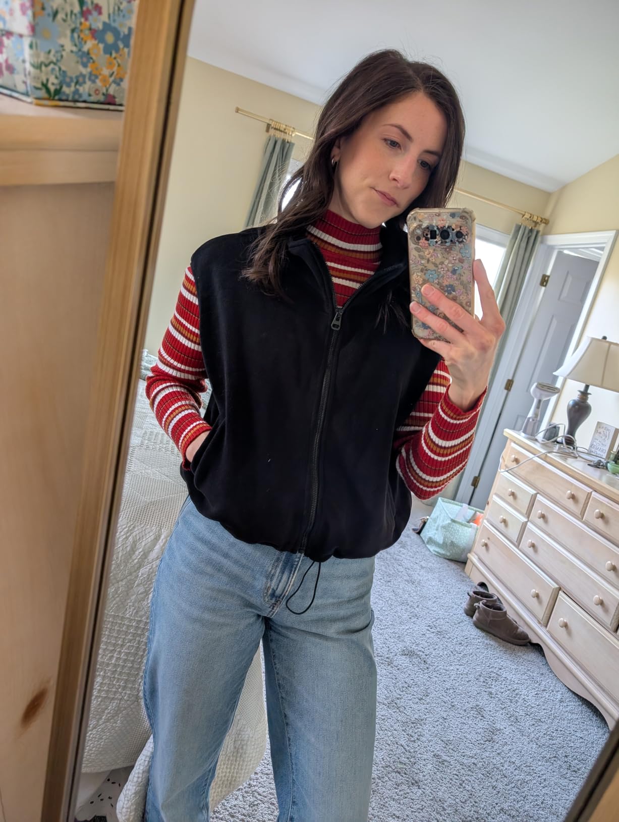 Women's Full Zip Fleece Short Vest Warm Winter Sleeveless Stand Collar Sherpa Crop Coat customer photo 1