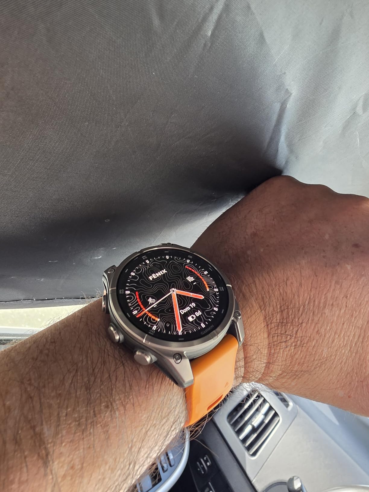 Garmin fēnix 8 Solar, Sapphire, 47mm, Titanium, Spark Orange/Graphite | Premium Multisport Smartwatch, AMOLED Display, GPS, Built-In Flashlight, Dive-Rated, Built-In Speakers & Mic customer photo 1