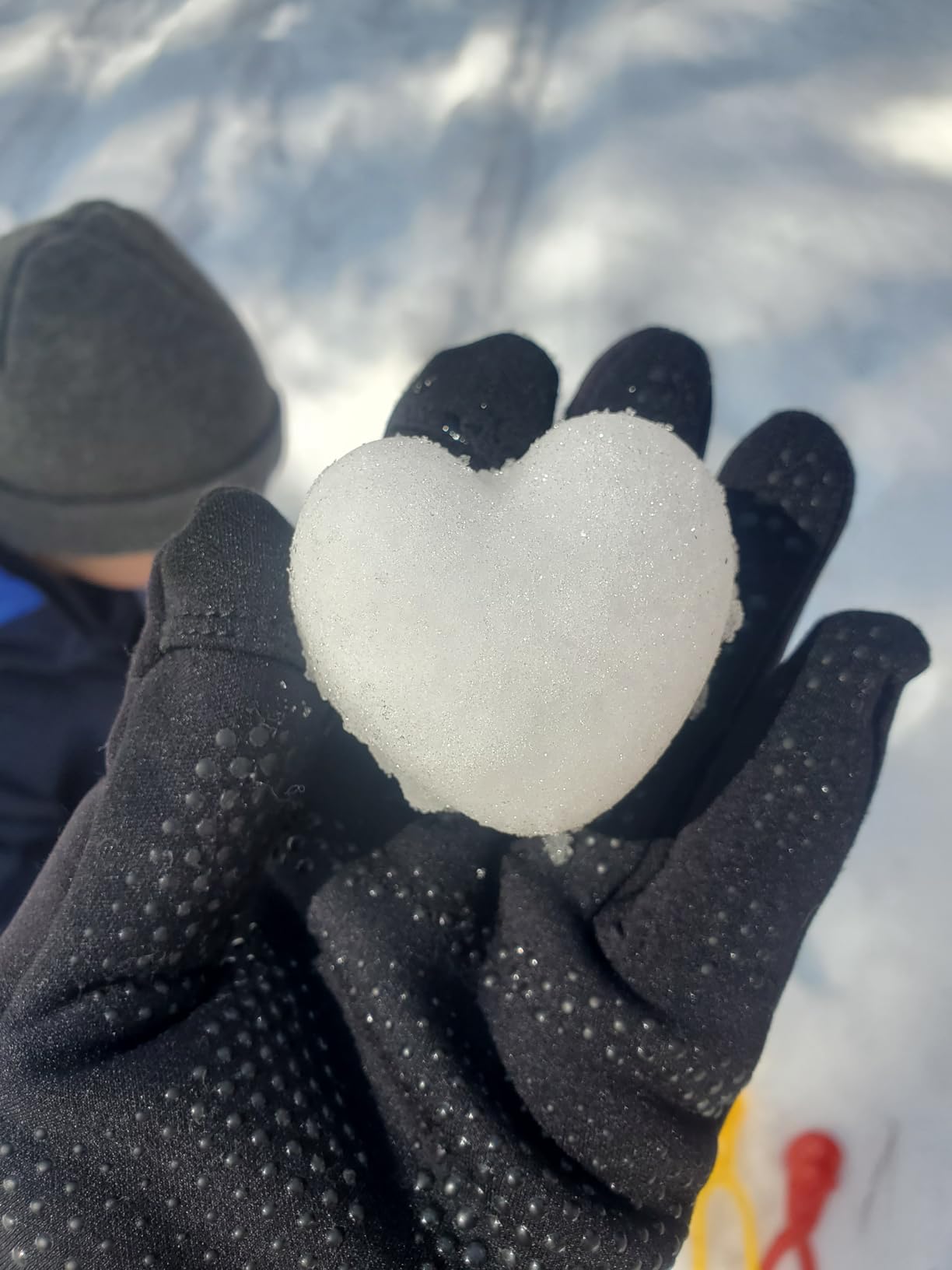 Snowball Maker, 4 Pack Snowball Mold for Kids, Snowball Mold Snow Toys, Outdoor Beach Toy Snowball Maker Toys with Handle, Birthday Xmas Gifts for Kids Ages 2-10 customer photo 1