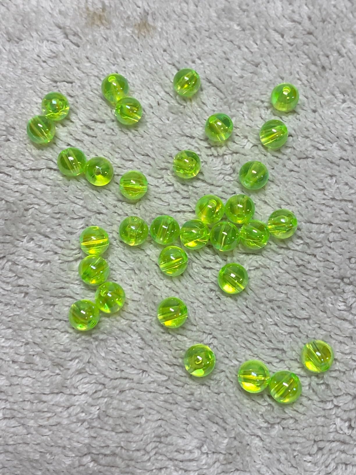Alwonder 100-Pack Fishing Beads Holographic Beads for Fishing Rigs Lures Salmon Trout Steelhead Fish Bead Saltwater Freshwater - Assorted Size 6mm, 8mm, 10mm customer photo 2