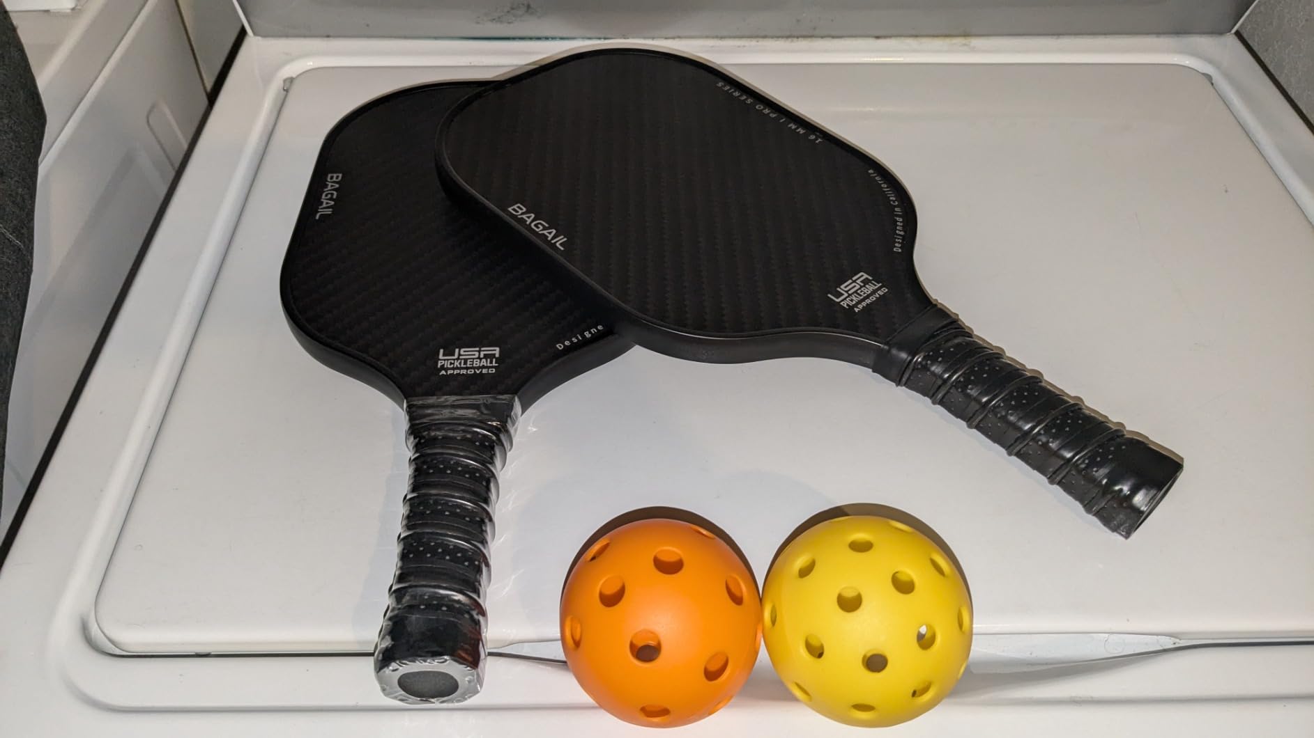 BAGAIL Pickleball Paddles, USAPA Approved Fiberglass Surface Pickleball Set, Lightweight Pickle Ball Rackets with 4 Balls, 1 Bag, Designed in California for Traction and Stability customer photo 2
