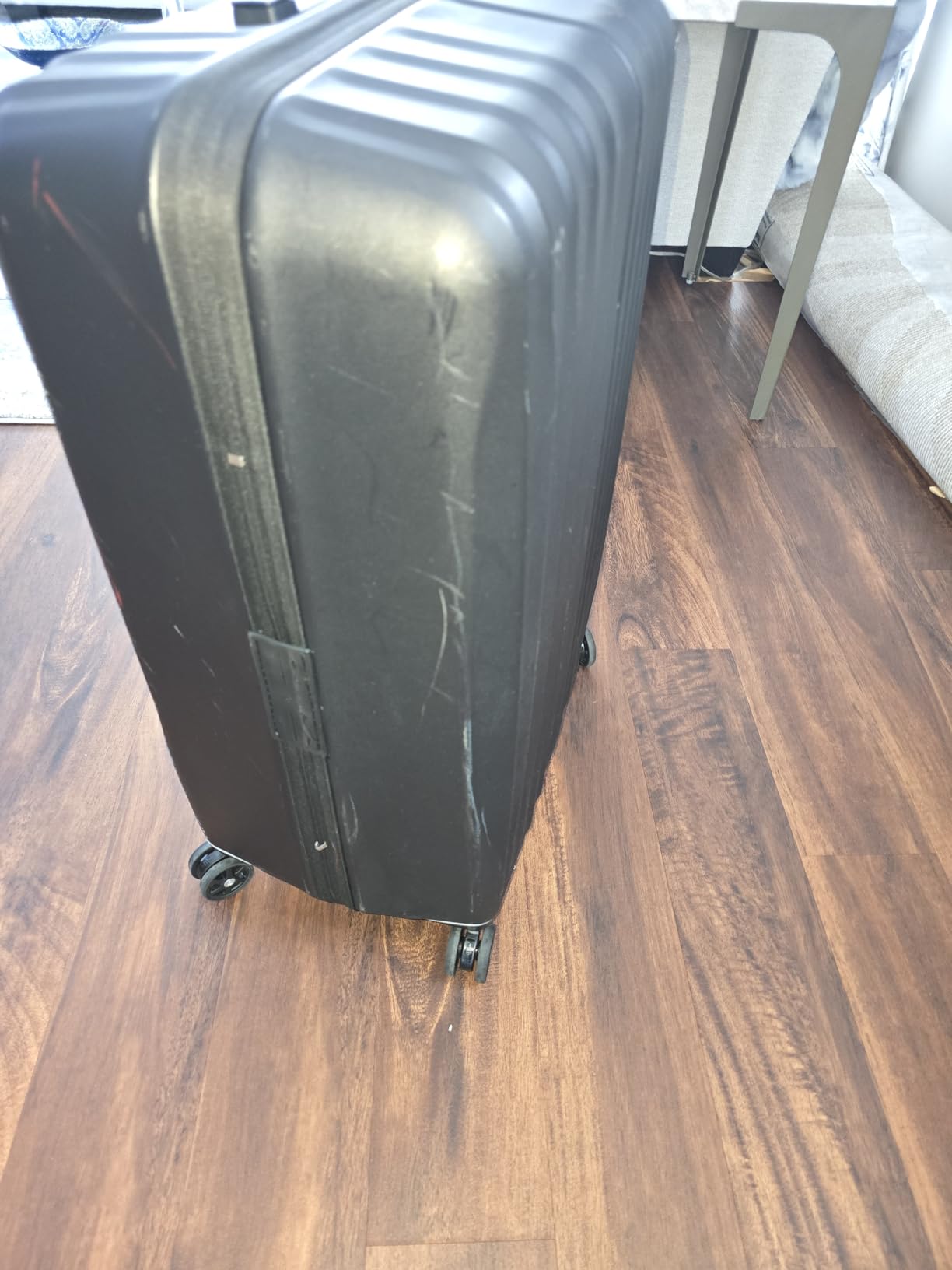 Samsonite UpLIFT Carry-On Hardside Luggage with Spinner Wheels - Airline-Approved, TSA Lock, Adjustable Handle System - Polycarbonate Hard Suitcase for Ultra Lightweight Travel - Silver Shimmy customer photo 2