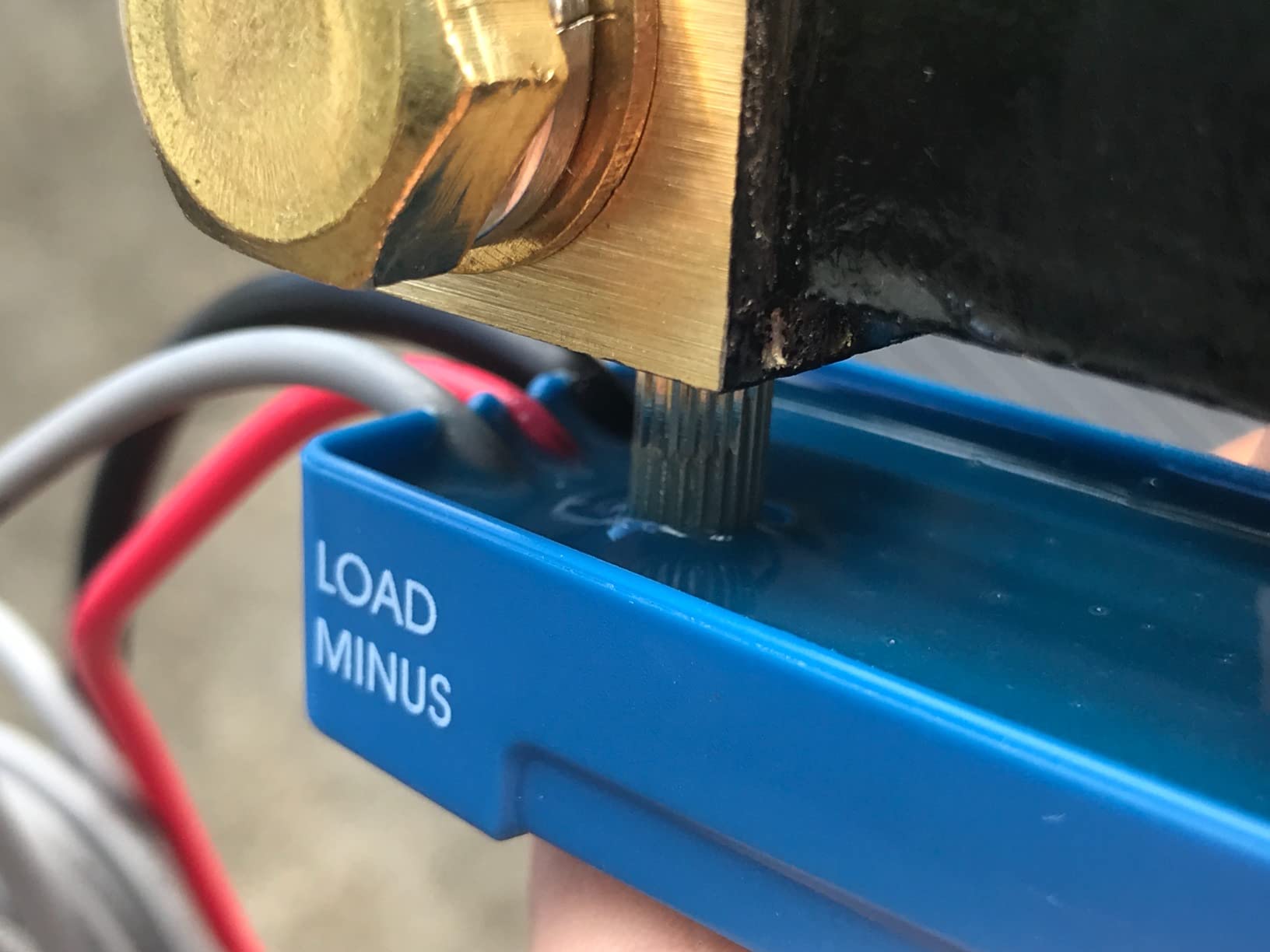 Victron Energy SmartShunt IP65 Battery Monitor (Bluetooth) - Victron Smart Shunt - 6.5V-70V, 300 amp customer photo 1