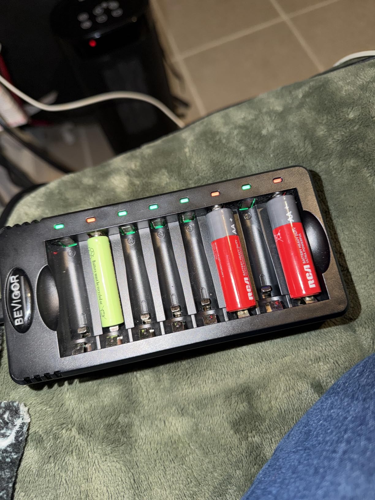 BEVIGOR Rechargeable AA and AAA Batteries with 8 Bay Smart Charger, 4 Pack AA 2800mAh & 4 Pack AAA 1100mAh Low self Discharge NiMH Battery customer photo 2