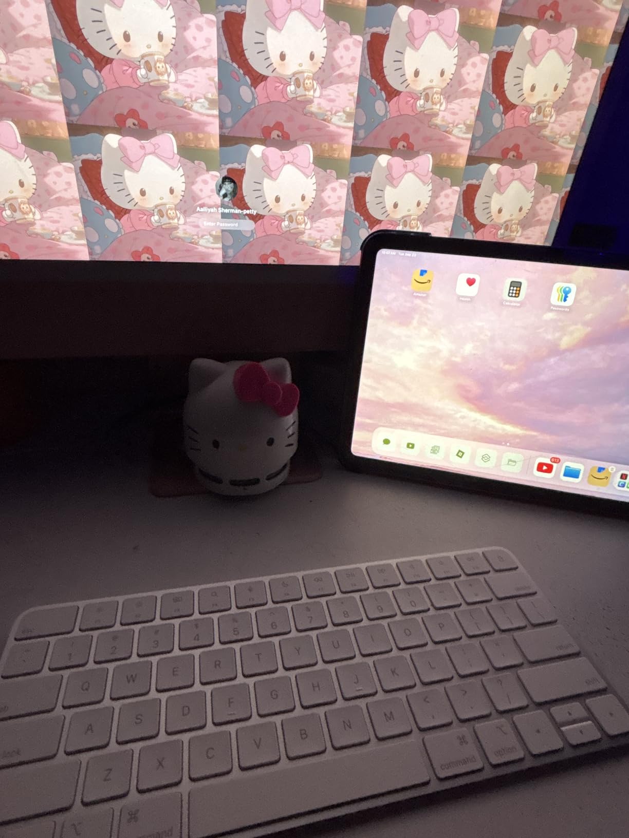 Apple Magic Keyboard - US English , Bluetooth customer photo 2