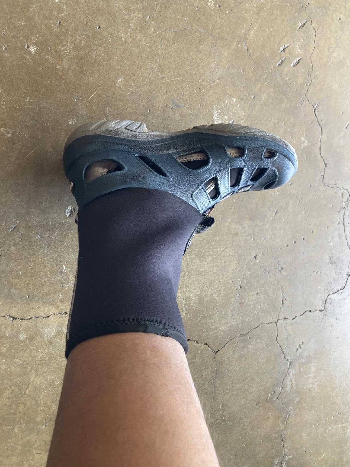 8 Fans Men's Neoprene Wading Socks for Fishing - Guard and Comfortable Wet Wader Sock customer photo 2