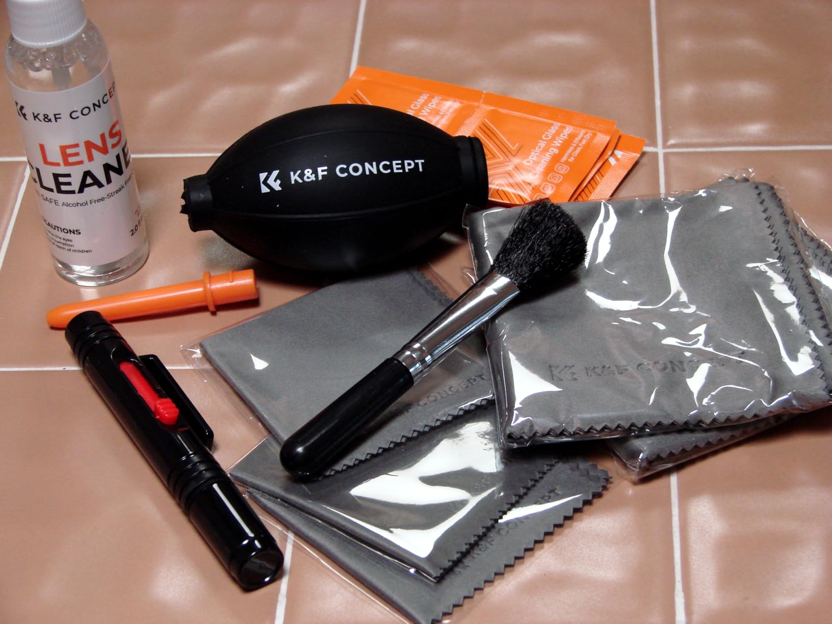 K&F CONCEPT 15 in 1 Camera Pro Cleaning Kit for DSLR and Sensitive Devices customer photo 1